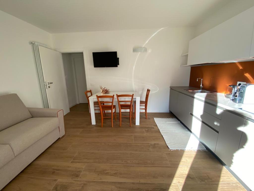 Casa Vacanze La Brenta เคียเวนนา ภายนอก รูปภาพ