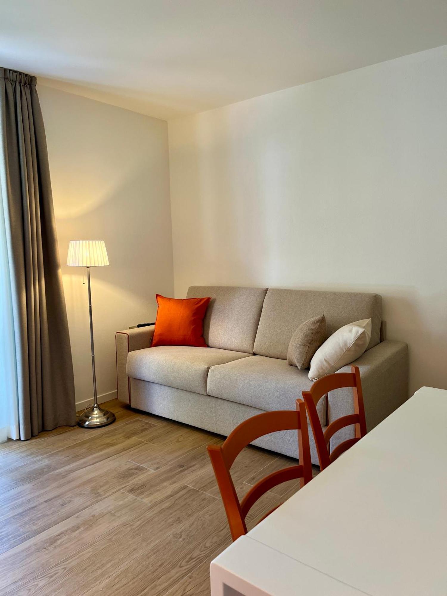 Casa Vacanze La Brenta เคียเวนนา ภายนอก รูปภาพ